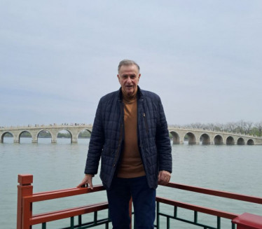 HITNO OPERISAN VODITELJ: Oglasio se iz bolničke sobe