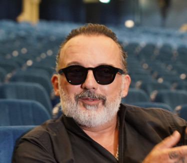 "Не иде му продаја карата, па се сетио жртава"