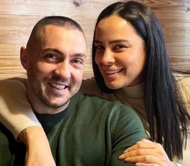 OBJAVLJENE NAGE FOTKE JODŽIROVE ŽENE "Snimak ću lično okačiti"