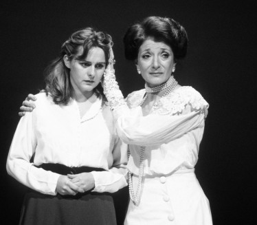 Preminula čuvena glumica, ODLIKOVAO je kralj Čarls