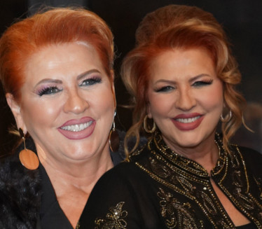 Чиме се Ћана бавила пре него што је постала певачица?