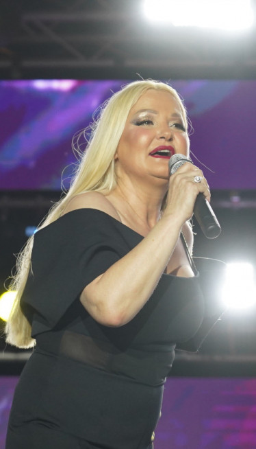 Доктор наука: Ова лепотица је ћерка Сање Ђорђевић (ФОТО)