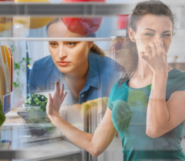 MOĆAN TRIK: Kako se rešiti neprijatnog mirisa iz frižidera?