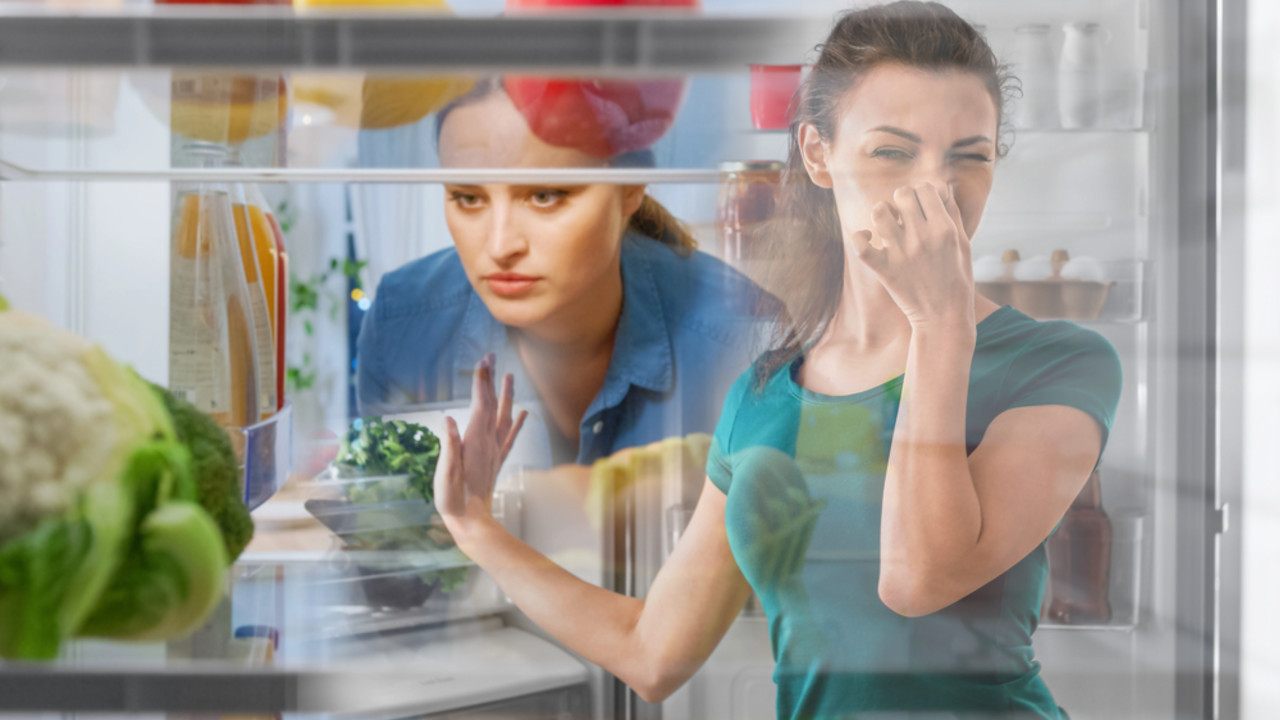 MOĆAN TRIK: Kako se rešiti neprijatnog mirisa iz frižidera?