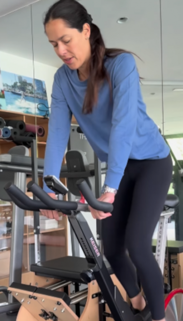 PREZNOJENA, U TERETANI: Evo kako izgleda jedan Anin trening