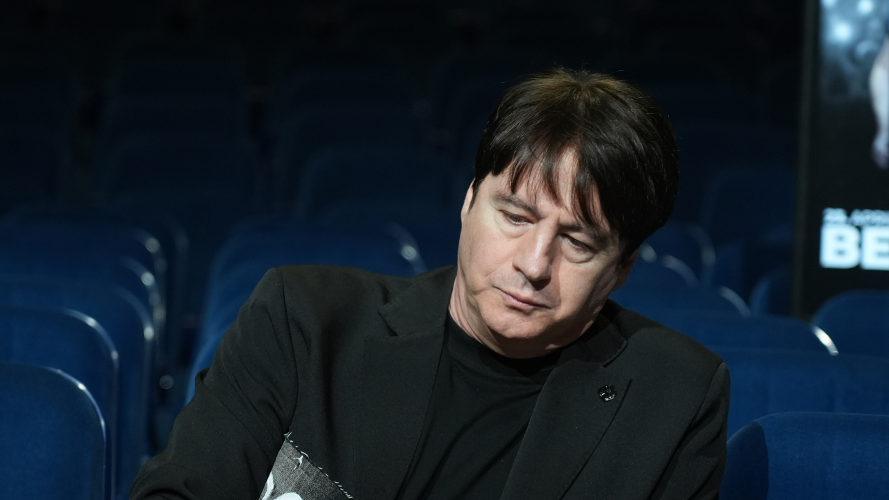 "SAD SAM SAM NA OVOM SVETU..." Našem pevaču preminula majka