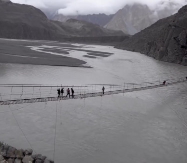 NAJOPASNIJI MOST NA SVETU: Dug 200 metara, ledi krv u žilama