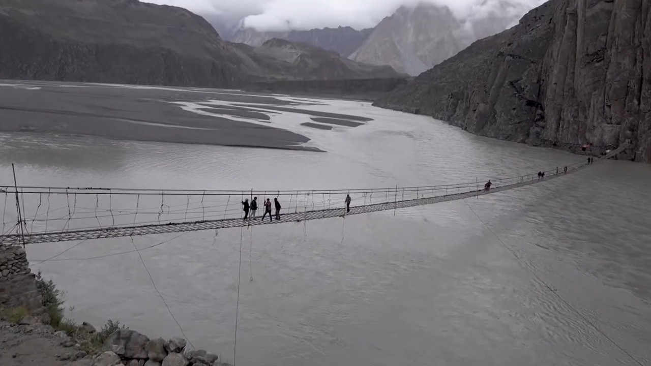 NAJOPASNIJI MOST NA SVETU: Dug 200 metara, ledi krv u žilama