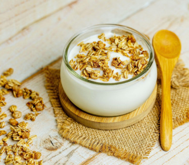 VRLO HRANLJIVA NAMIRNICA: Napravite sami ovseni jogurt!