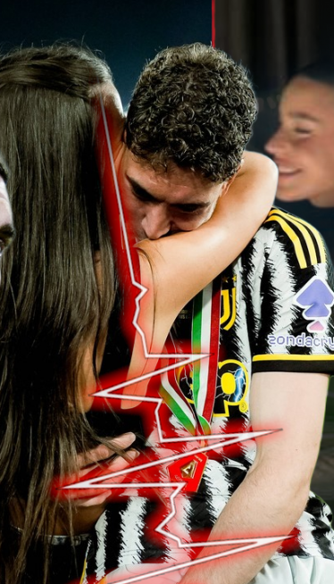 PORODICE SE UMEŠALE? Ovo je razlog raskida Vlahovića i Vanje