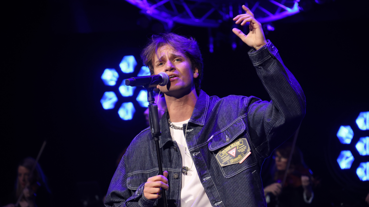 ПРЕКИНУТ КОНЦЕРТ ЈАКОВА ЈОЗИНОВИЋА: Морамо све да откажемо?!