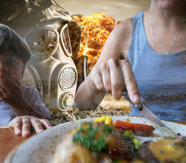 ПРИПРЕМА ЗА ТРЕЋИ СВЕТСКИ РАТ Чиме ова мајка храни децу