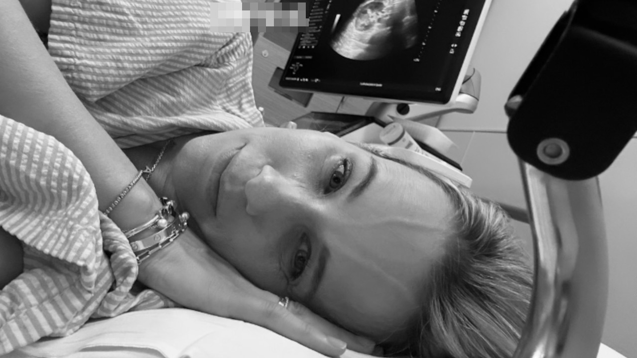 SAHRANJENA DR LAZIĆ: Suprug skrhan "Bila je u bolovima..."