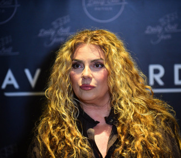 ODUŠEVILA IZGLEDOM: Indira Radić bez trunke šminke (FOTO)