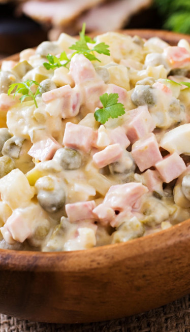 RUSKA SALATA SA JABUKAMA: Ukusnija od klasične