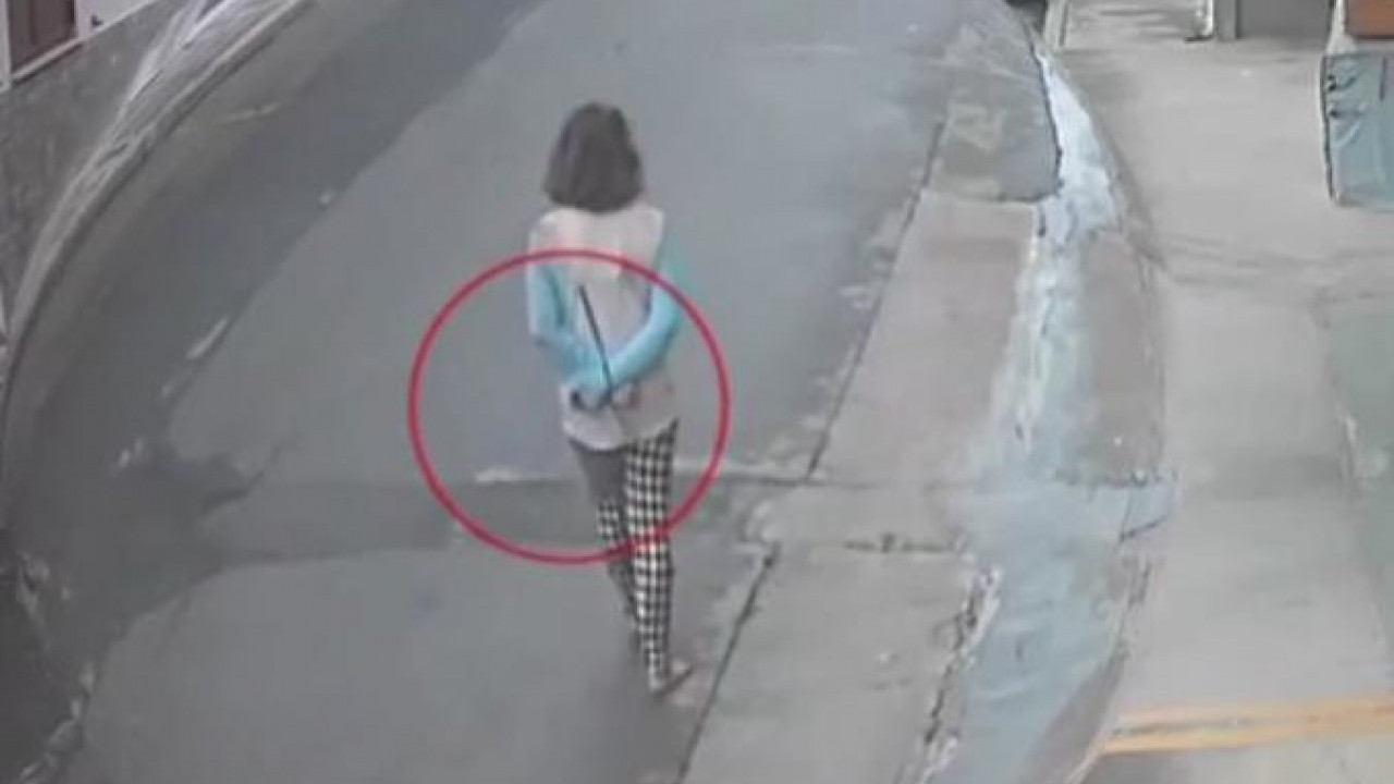 NA ULICI BOSA, VEZANA: Snimak šokirao Grke, usledio UŽAS