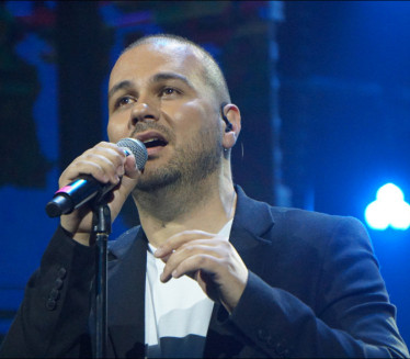 TEŠKO PODNEO TRAGEDIJU: Pevač kao tinejdžer ostao bez oca