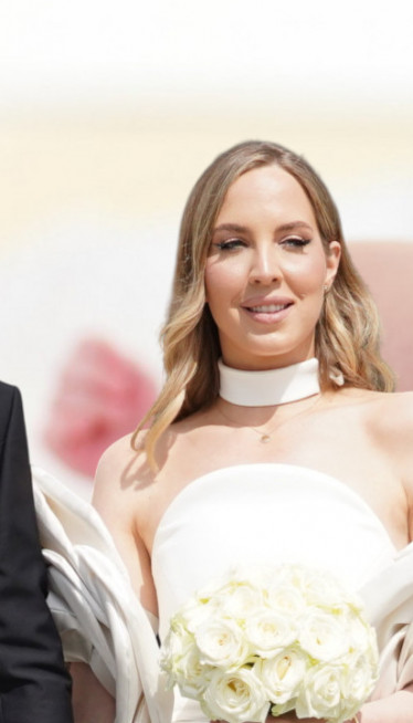 ACA SOFRONIJEVIĆ POSTAO OTAC Kosana na svet donela devojčicu