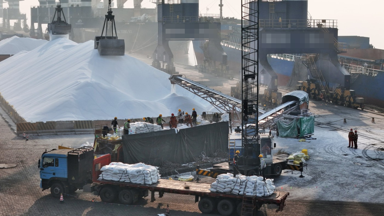 Што Индија због рата у Ирану купује 2,5 милиона тона урее?