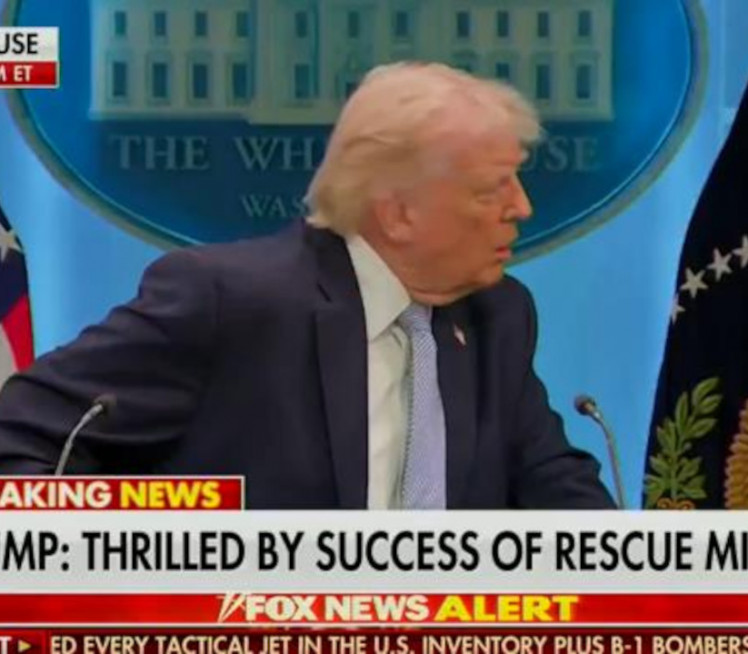 НЕУГОДНО: Генерал ОДБИО да одговори, Трамп улетео (ВИДЕО)