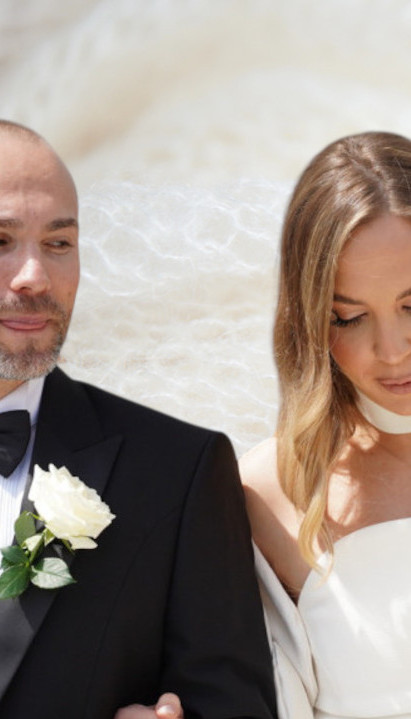 МОЈА ЖЕНА ЈЕ ХЕРОЈ: Аца се огласио након што је добио ћерку