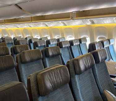 Авиони лете ПРАЗНИ, државе НЕЋЕ да укину линију