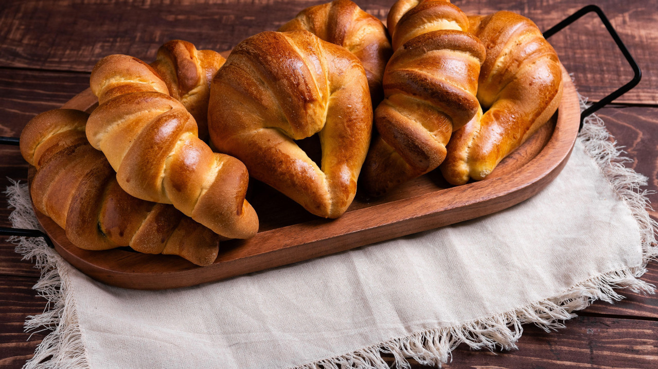 ПИКАНТНЕ КИФЛИЦЕ: Ова три састојка им дају чаробан укус!