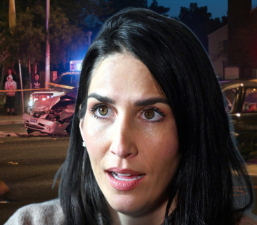 "НОСИЛА САМ БЛИЗАНЦЕ": Глумица изгубила бебу у саобараћајци