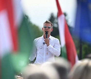 КО ЈЕ БИВША ЖЕНА ПЕТЕРА МАЂАРА? Тужила га за насиље и уцену