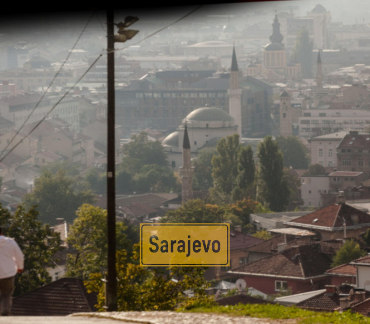 ХОРОР УБИСТВО У САРАЈЕВУ: 3 младића гурнула човека са зграде