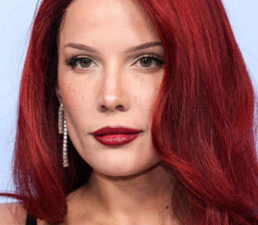 "Pobacila sam": Pevačica nastupala posle pobačaja