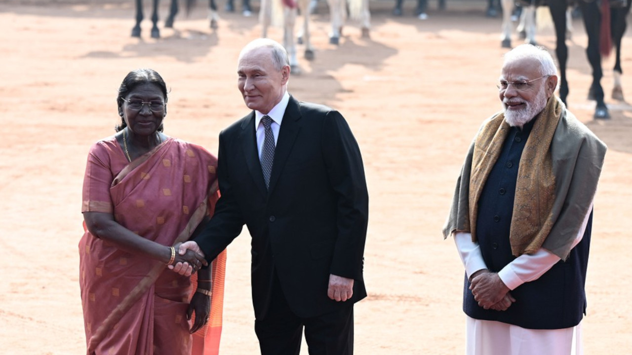 I nedavno je bio: Zašto Putin opet leti u Indiju?