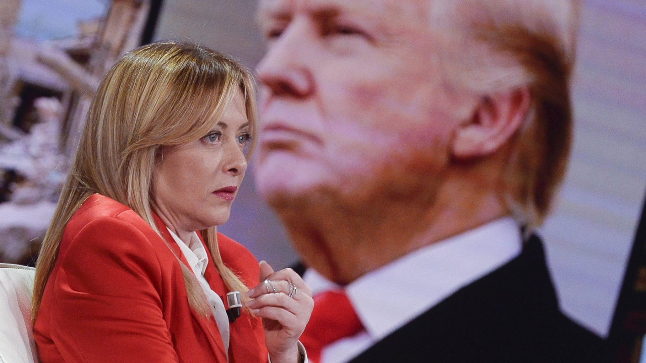 Трампов "пољубац смрти"! Напао и последњег савезника у ЕУ