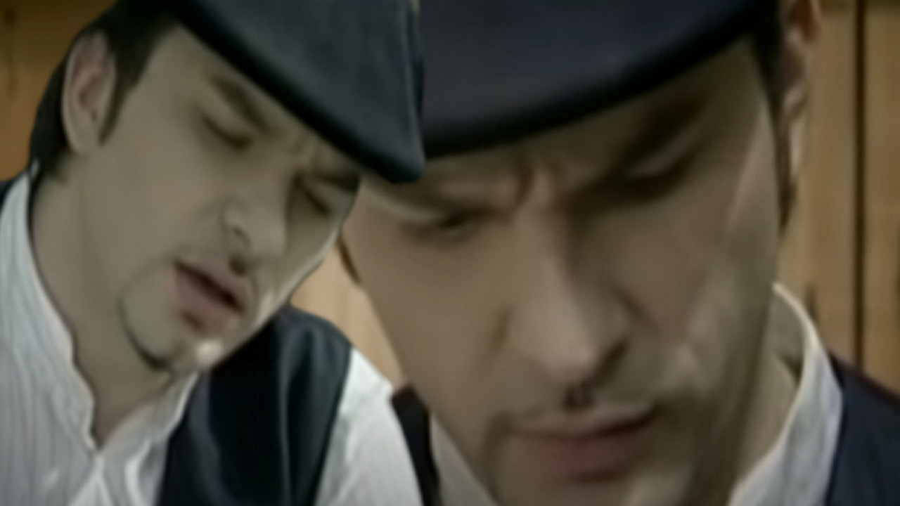 Певача крвнички претукла жена - "Преклињао сам је да стане"