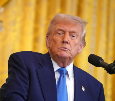 Trampova ministarka dala ostavku: Cela porodica pod istragom