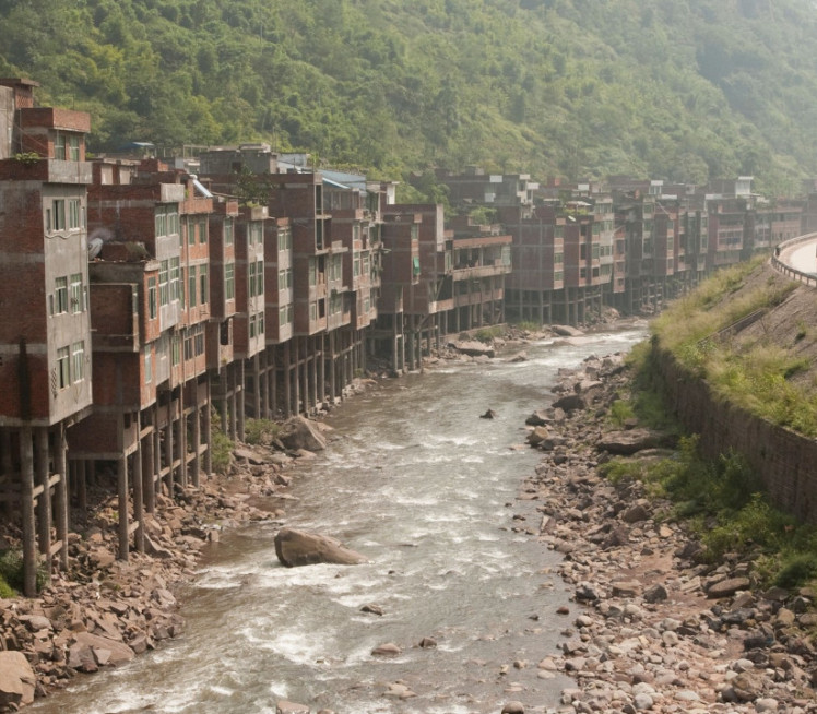 Град широк 30 метара, а у њему живи скоро пола милиона људи