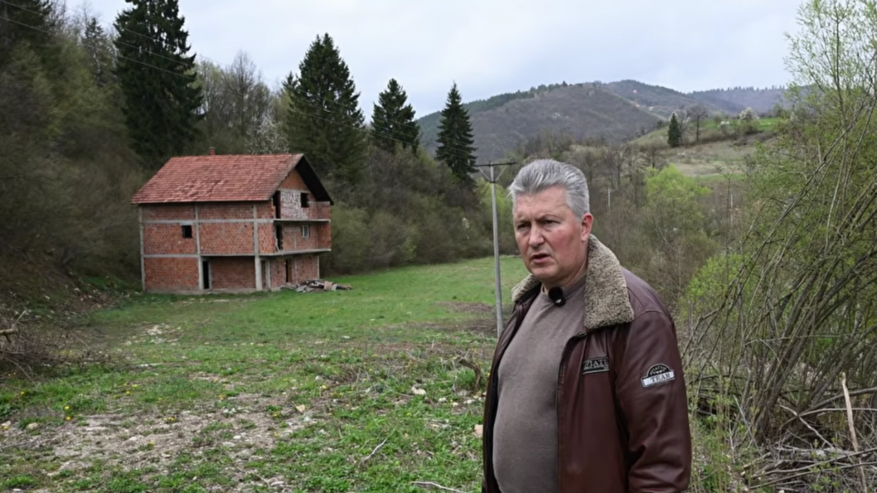 Перо продао кућу у Немачкој и купио пола родног села