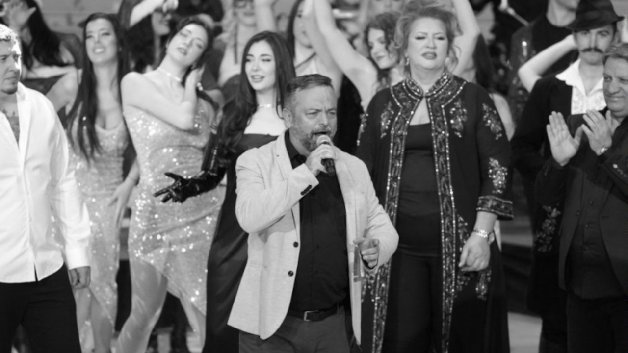 Sahranjen Saša:Pevač iza sebe ostavio neutešnu suprugu i decu