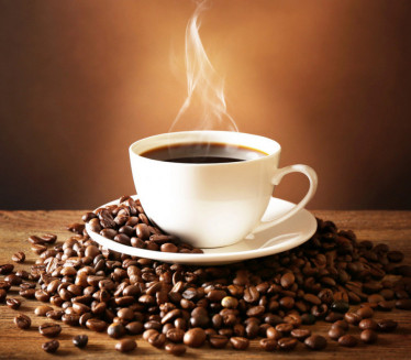 Не бацајте га: Ево како све можете искористити талог од кафе