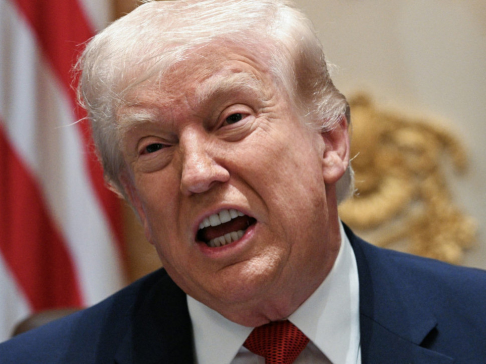 "Samoubistvo supersile": Poznati istoričar surovo o Trampu