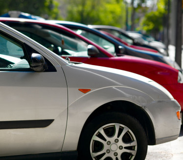 Auto parkiran na istom mestu 6 leta - kazna 30000€