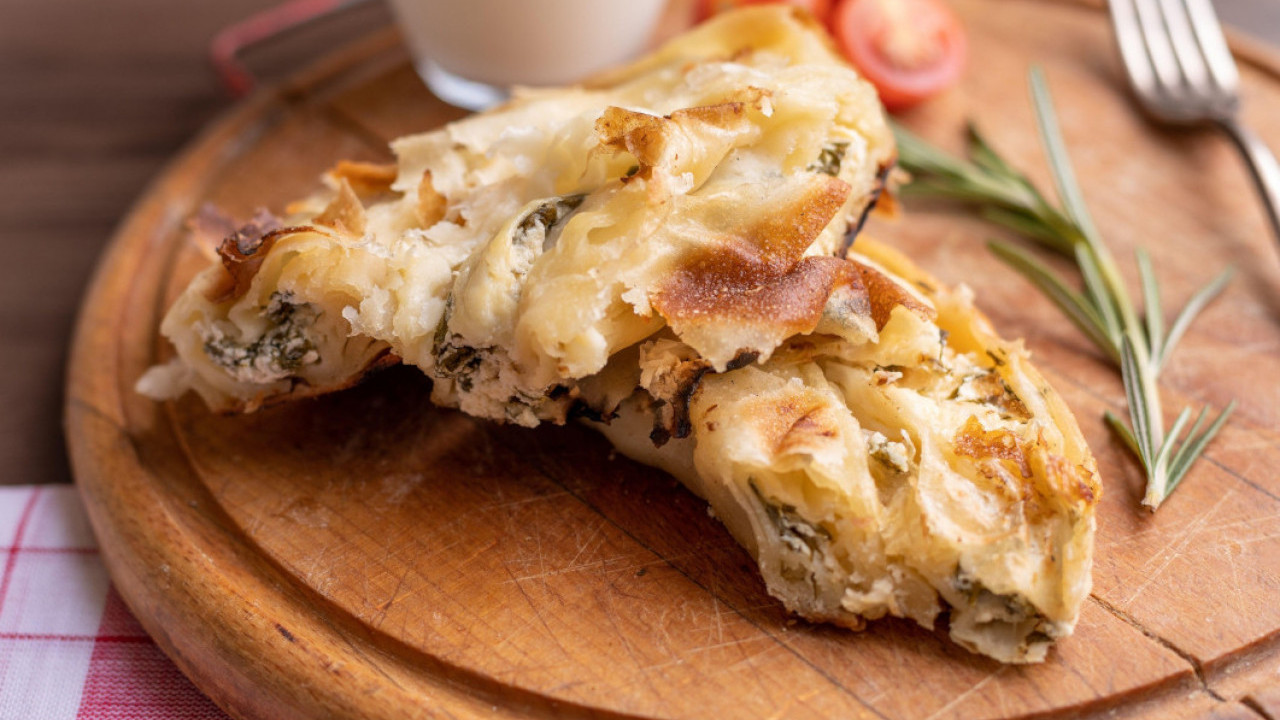 Турски бурек из тигања: Идеалан за ручак или вечеру