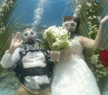 Ovakvo venčanje još niste videli! (VIDEO)