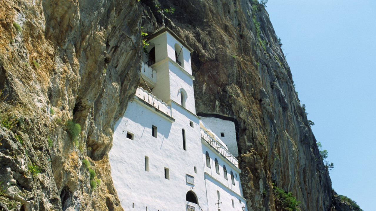 Koliko košta krštenje u manastiru Ostrog?