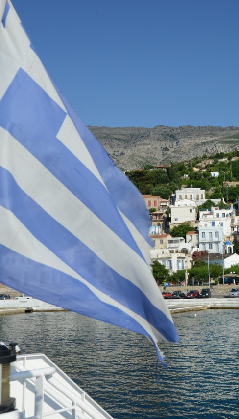 Šok na grčkoj plaži: Šta to pliva u moru?!