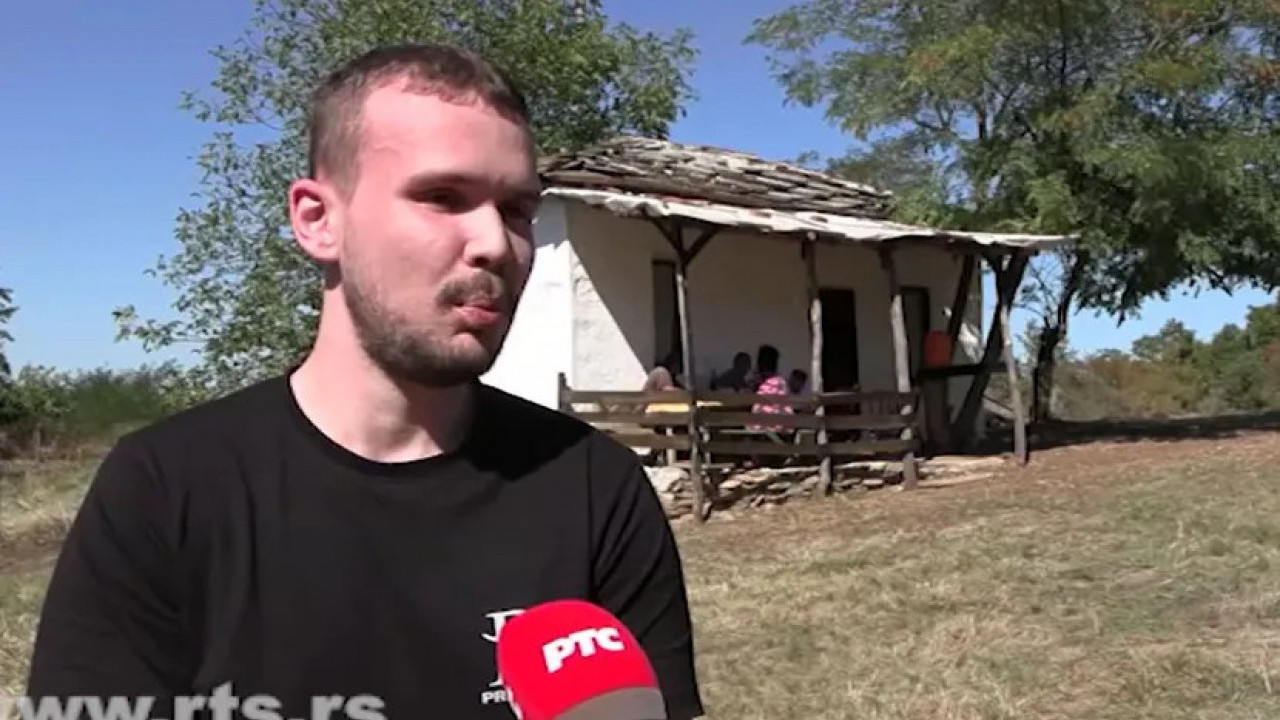 Филипов гест окупио "расељене" мештане и оживео село