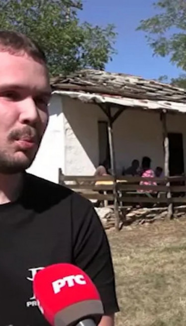 Filipov gest okupio "raseljene" meštane i oživeo selo