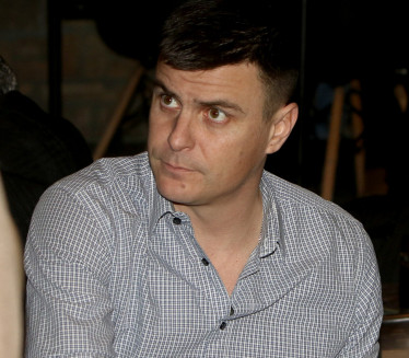 "Takva mi sigurno neće rađati decu i ići pred staru majku"