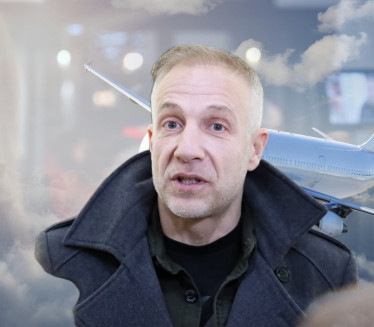 Avion krenuo da pada, voditelja sekunde delile od smrti