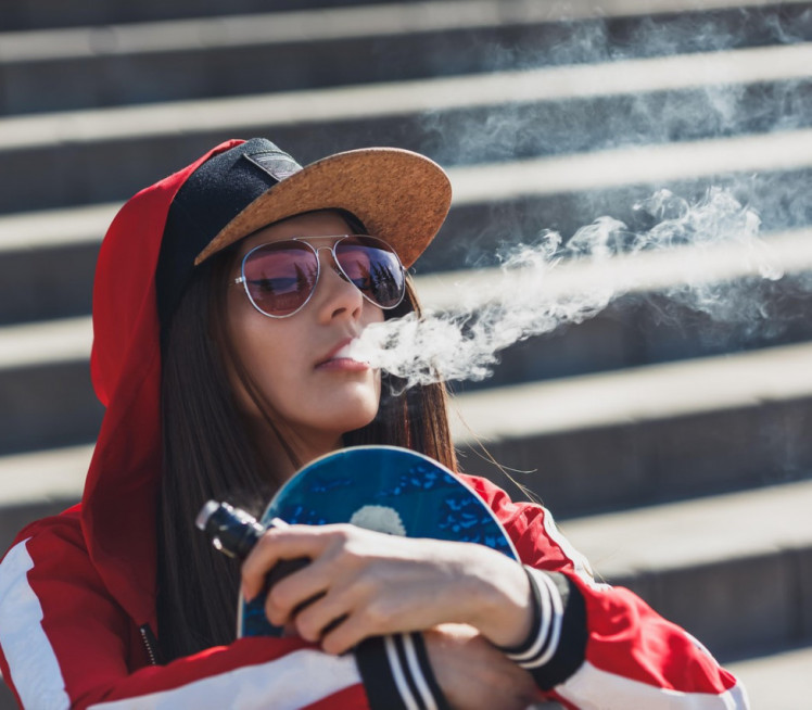 Šta elektronske cigare rade plućima i koja aroma je najgora